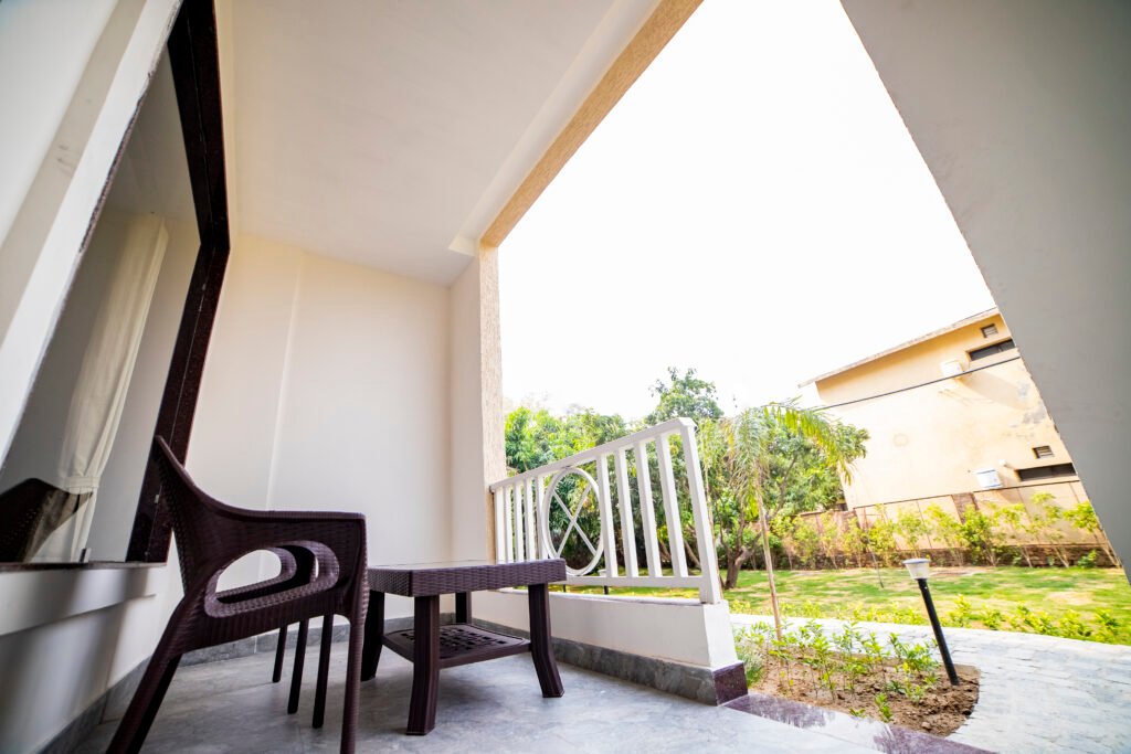 executive room balcony.