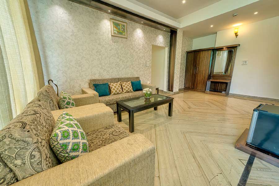 suite 001
