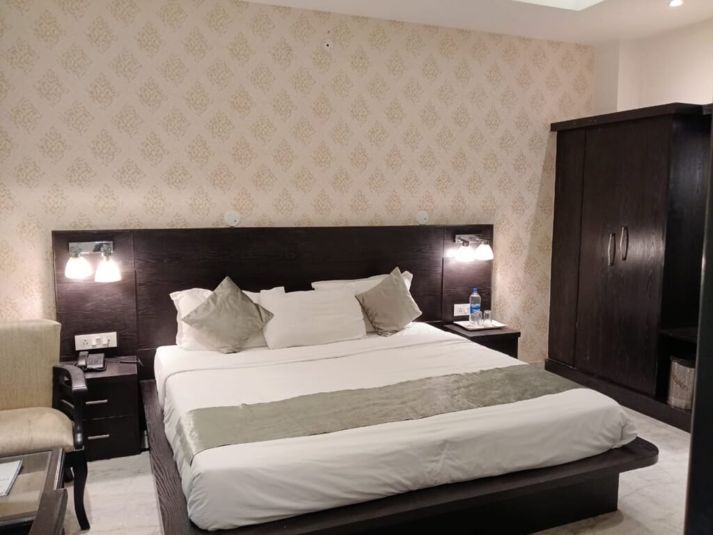 deluxe room 7